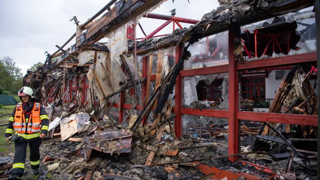 Následky požáru plaveckého bazénu v Českém Krumlově, 9. září 2024