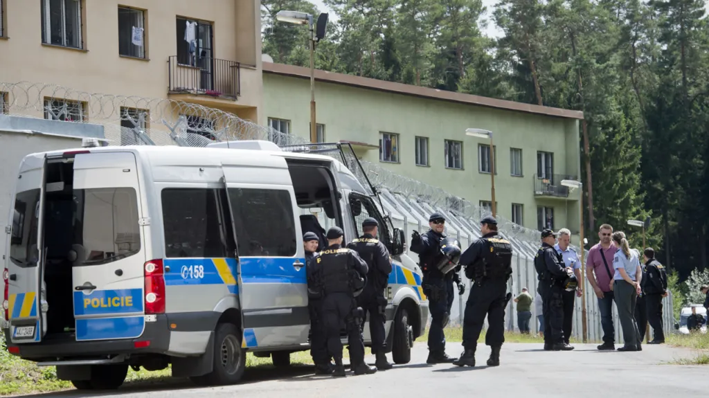 Uprchlíci v Bělé čekají na vyhoštění