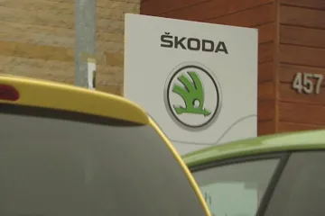 Škodě se daří, zvýšila prodej na 816 tisíc vozů