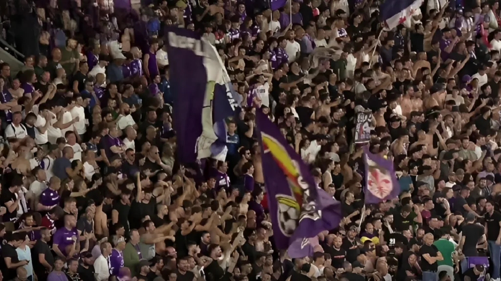 Fanoušci italského týmu Fiorentina