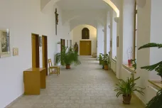 Duchovní centrum ve Vranově nabízí lidem v karanténě ubytování v klášteře