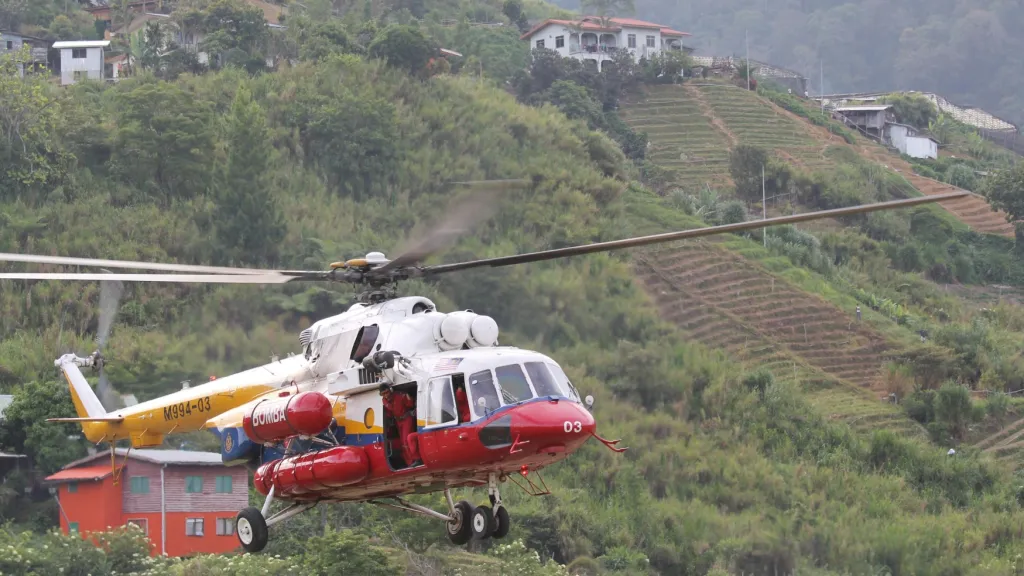 Záchranné akce po zemětřesení na malajsijské hoře Kinabalu