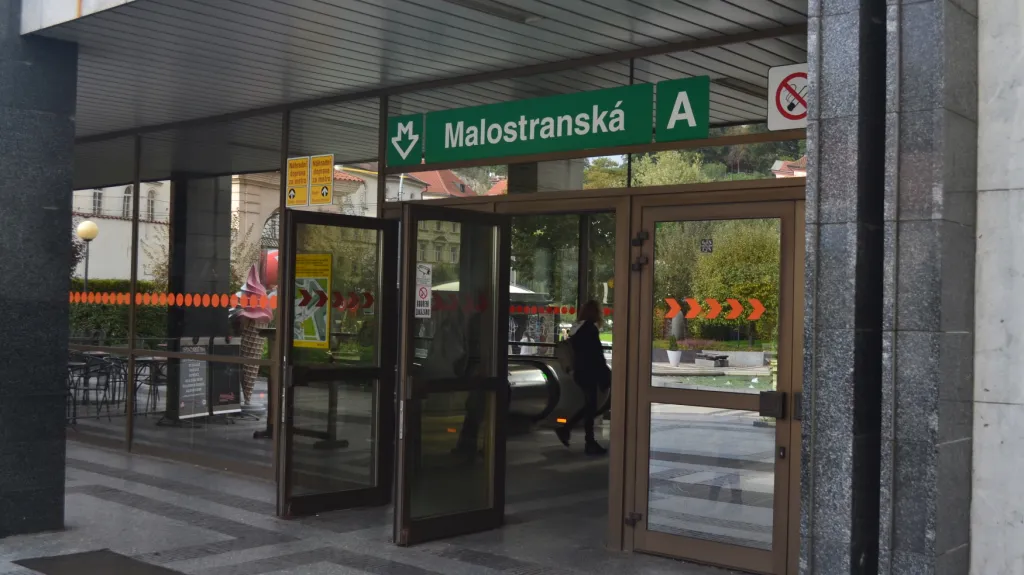 Stanice Malostranská
