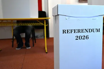 Slováci v referendu rozhodují o rentě pro Fica a prokuratuře
