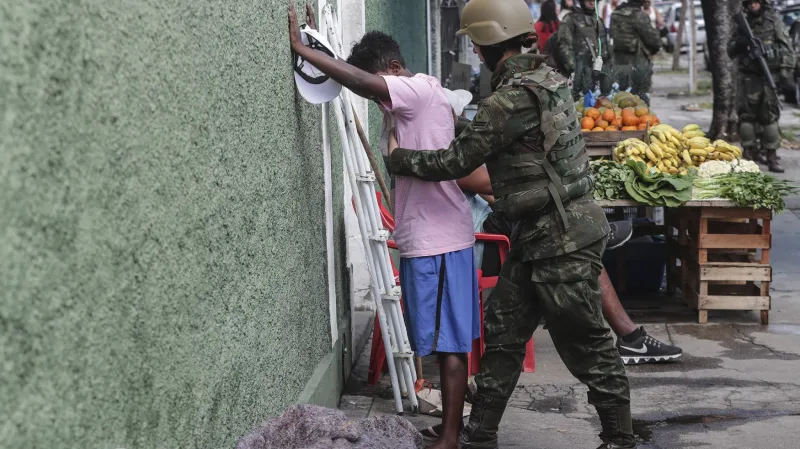 Zátah proti drogovým gangům v Riu de Janeiro