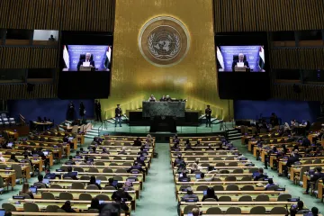 Šéf palestinské autonomie odsoudil útok Hamásu, Izrael obvinil z genocidy