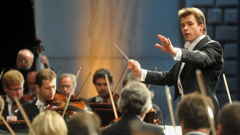 Dirigent Jakub Hrůša při zahájí festivalu Smetanova Litomyšl 2012