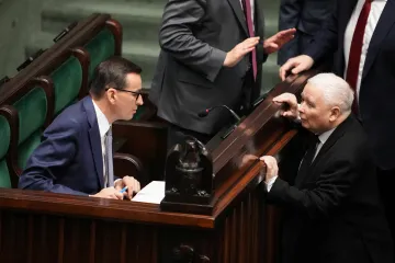 Rozkol v PiS. Kaczyńského stranu opouští desítky poslanců včetně Morawieckého