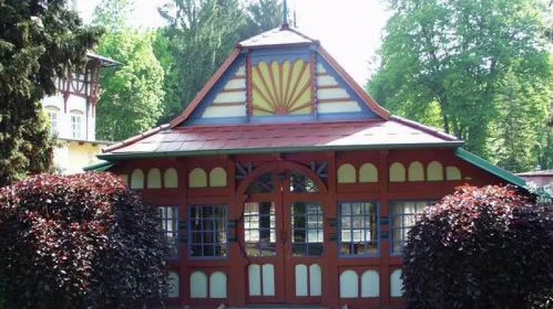 Sluneční lázně v Luhačovicích