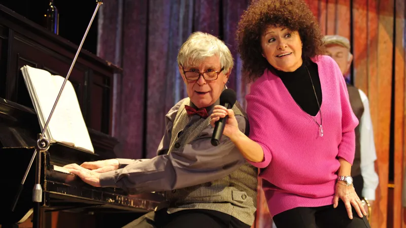 Swing se vrací / Miroslav Kořínek, Jitka Zelenková