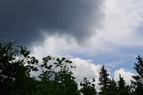Noční srážky byly slabší, než se čekalo