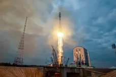 Ruský lunární modul Luna-25 letící k Měsíci je v „nestandardní situaci“, hlásí Roskosmos