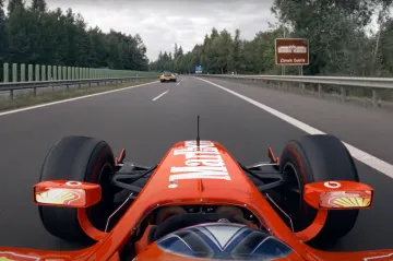 Případ formule na dálnici poukázal na další nedodržování předpisů, zjistili Reportéři ČT