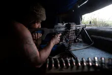 Na Donbasu byl zabit další voják. Moskva v případě pokračující agrese ponese následky, varoval Blinken