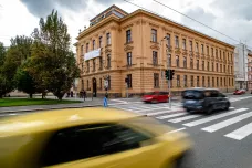Hradecká univerzita za 216 milionů opravila budovu filozofické fakulty. Práce trvaly dva roky