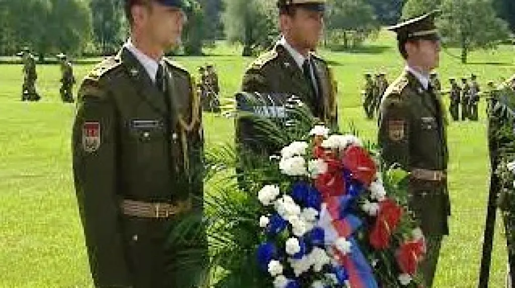 Pietní akt u příležitosti 66. výročí nacistického vypálení Lidic