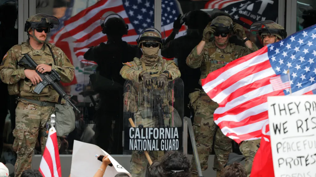 Národní garda při protestech v Los Angeles (červen 2025)