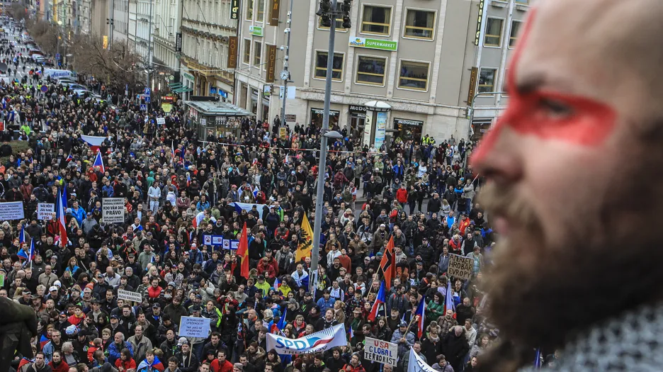 Demonstrace Za naši kulturu a bezpečnou zem na Václavském náměstí