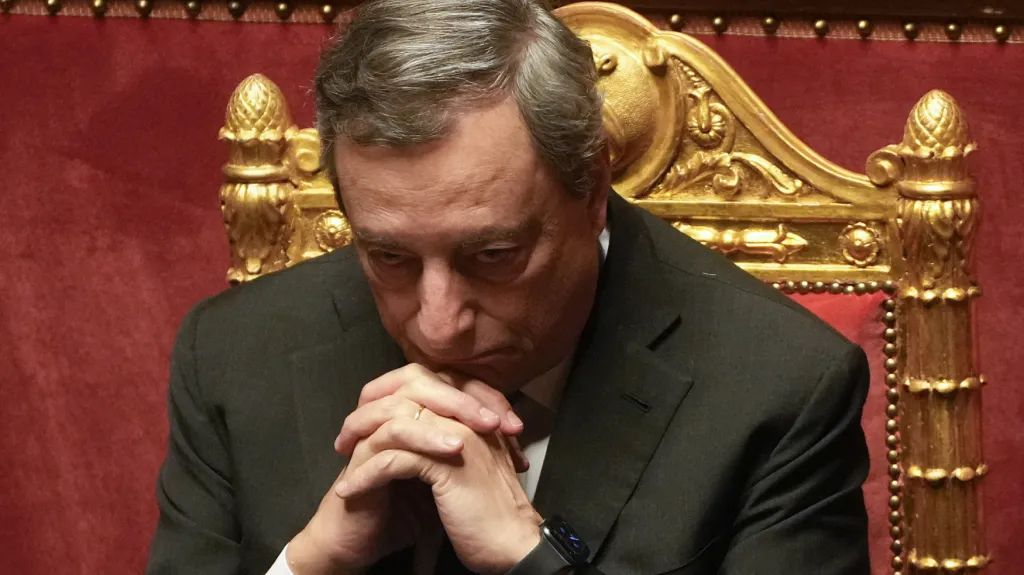 Mario Draghi během debaty v italském Senátu