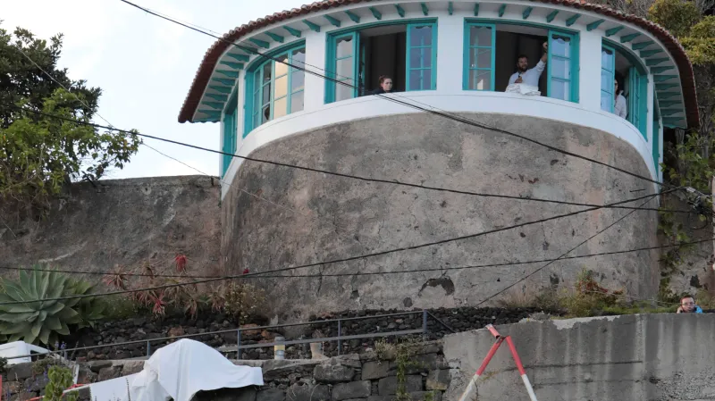 Na Madeiře havaroval autobus, 28 lidí nehodu nepřežilo