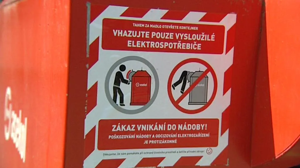 Upozornění na nových kontejnerech pro elektroodpad