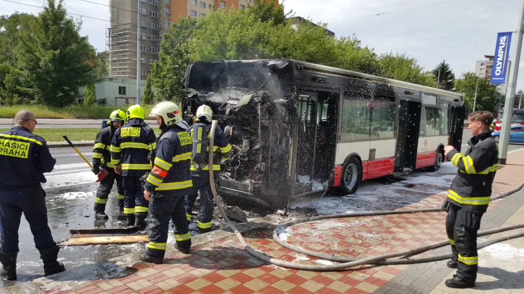 Autobus po požáru