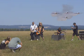 Vypsaná fiXa točí ve vzduchu klip k Pelikánovi
