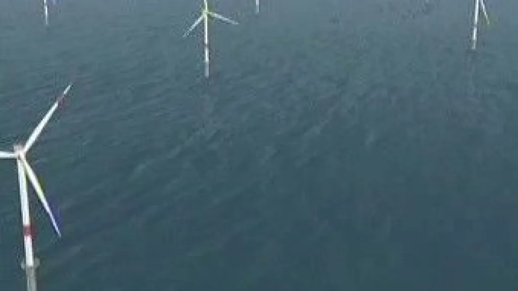 Větrná elektrárna na mořské hladině