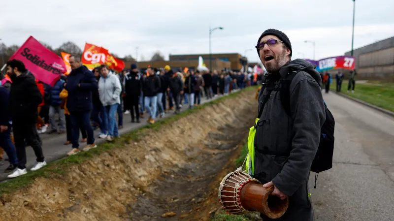 Francouzi se bouří proti reformě penzí