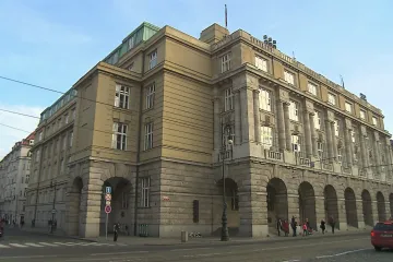 Filozofická fakulta UK se vrací k běžné výuce, začal letní semestr