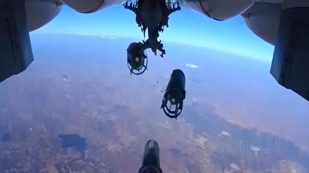 Ruský letoun SU-30 nad Sýrií