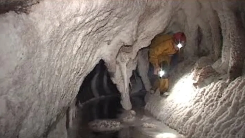 Výzkum v solné jeskyni