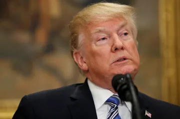 Trumpovo velké vítězství. Dekret proti cestování z některých muslimských zemí do USA platí