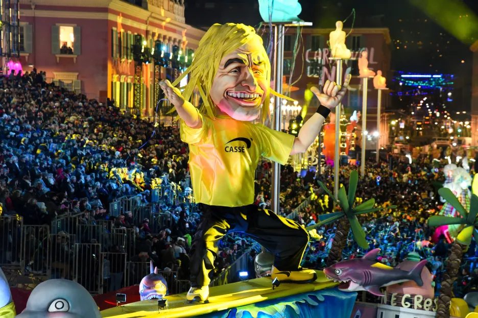 Zlatým hřebem karnevalu v Nice je slavnostní průvod corso carnavalesque