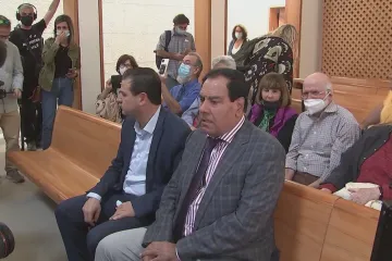 Palestinský doktor, kterému izraelský nálet zabil dcery, se spravedlnosti nedovolal. I přes nepřízeň osudu pomáhá jiným