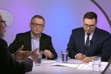 Za zmrazení mezivládní spolupráce mohou Ficovy postoje, štípanec byl namístě, řekli Lipavský a Vondra. Putin se směje, míní Zaorálek