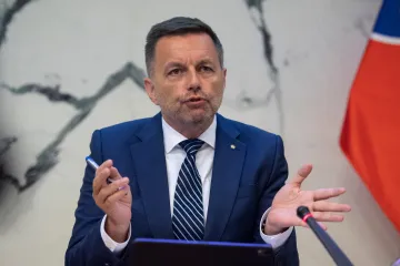 Guvernér slovenské národní banky uplácel, rozhodl nepravomocně soud