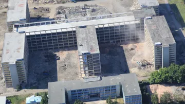 Demolice budov areálu zkrachovalého OP Prostějov