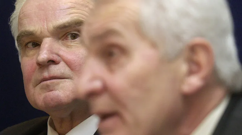 Likvidátor Zdeněk Častorál (vlevo) a předseda představenstva HPH Karel Staněk na snímku z roku 2006