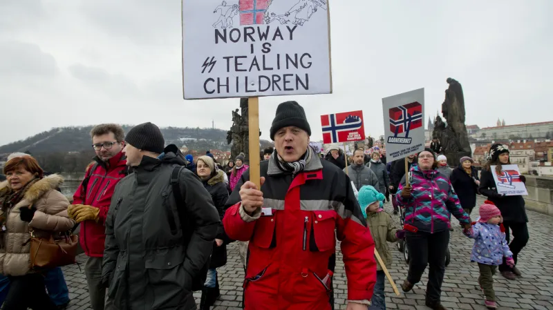 Protest proti odebírání dětí