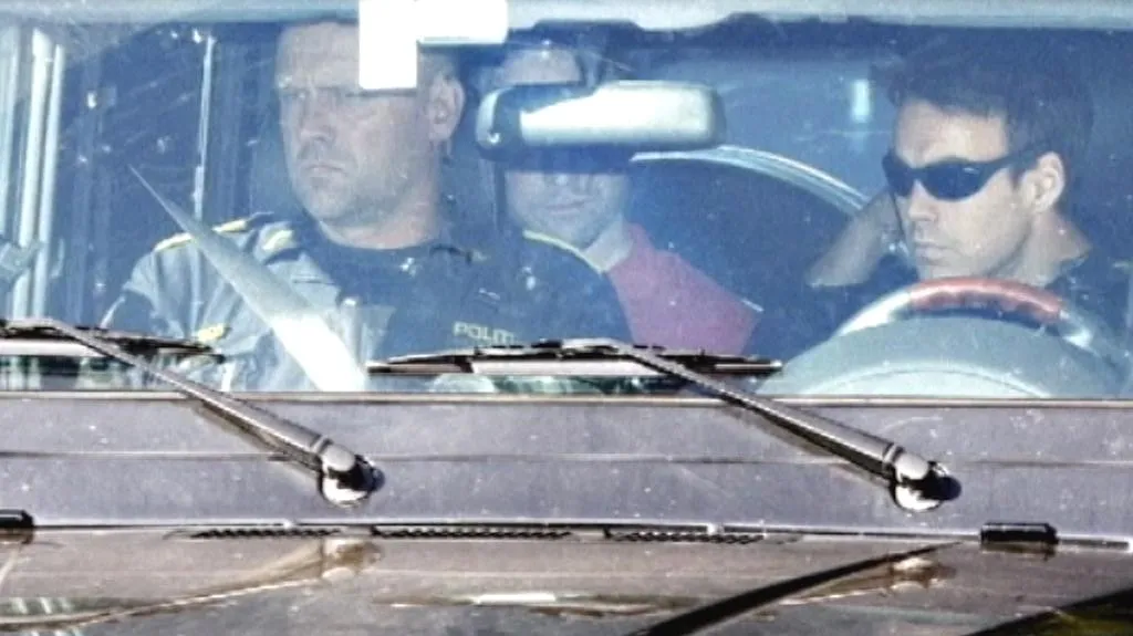 Anders Breivik na cestě k výslechu