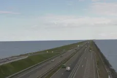 Nizozemci staví hráze proti vzdouvajícímu se moři. Investují 18 miliard eur, aby zůstali na suchu