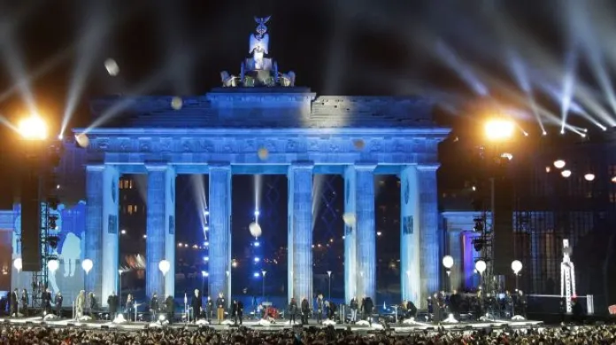 UDÁLOSTI: Německo si připomíná pád Berlínské zdi