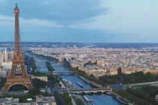 Paříž se připravuje na olympiádu. Řeší bezpečnost okolo Seiny a otevření katedrály Notre-Dame