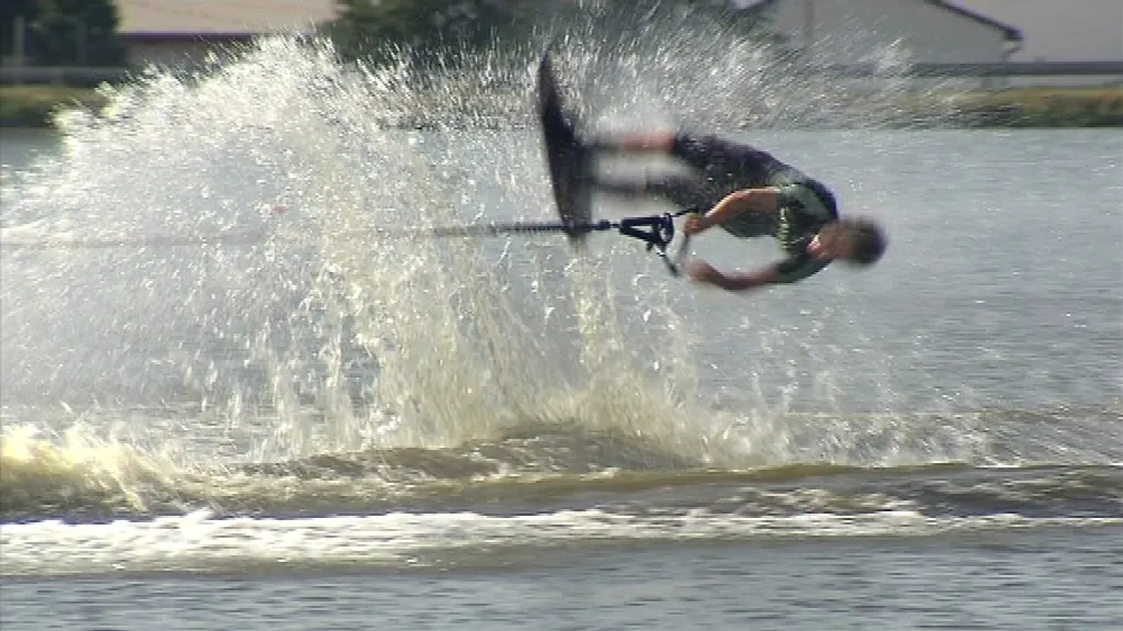 Viktor Meisner předvedl v sestavě i salto