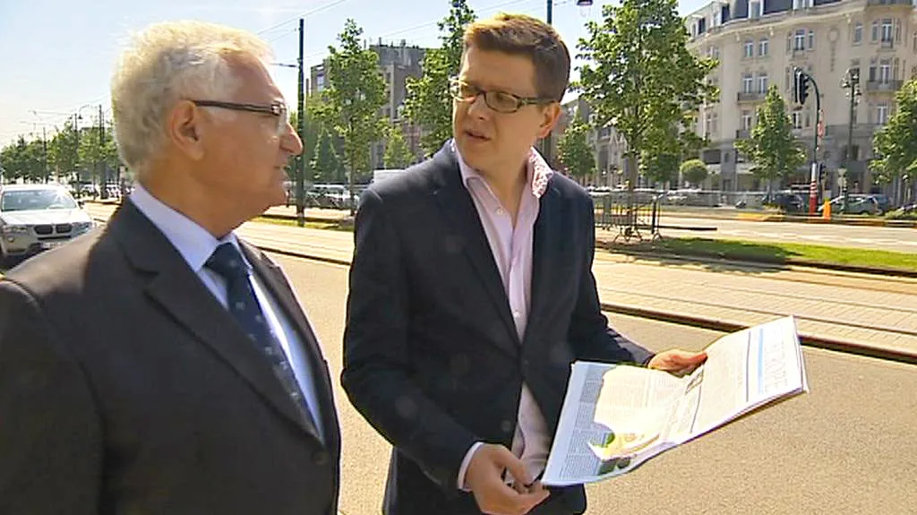 John Dalli se zpravodajem ČT Bohumilem Vostalem