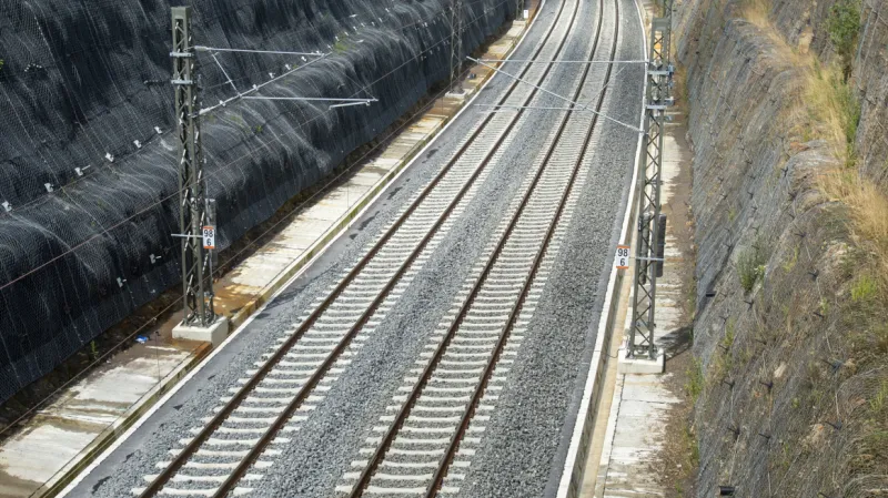 Přeložka IV. tranzitního železničního koridoru mezi Voticemi a Sudoměřicemi