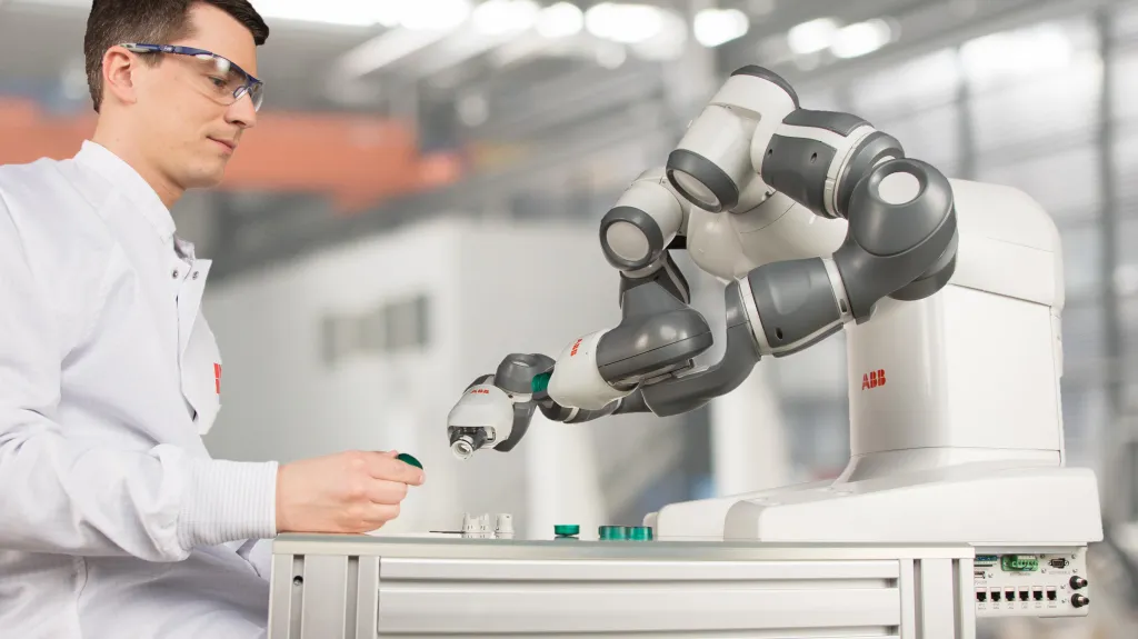 Kompaktní robot pro spolupráci s lidmi