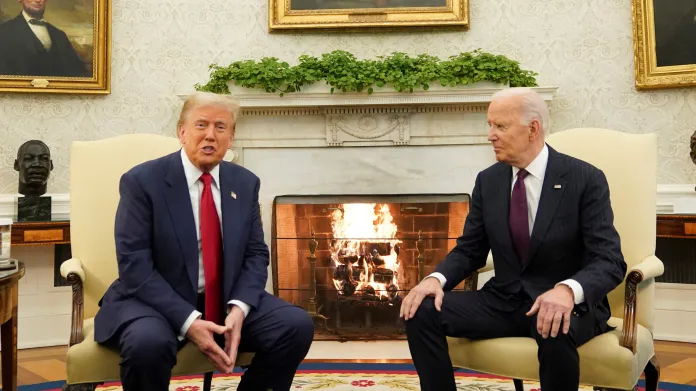 Donald Trump a Joe Biden v Bílém domě