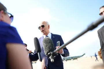 Biden se označil za zatraceně bystrého, otázky na věk má ale za legitimní